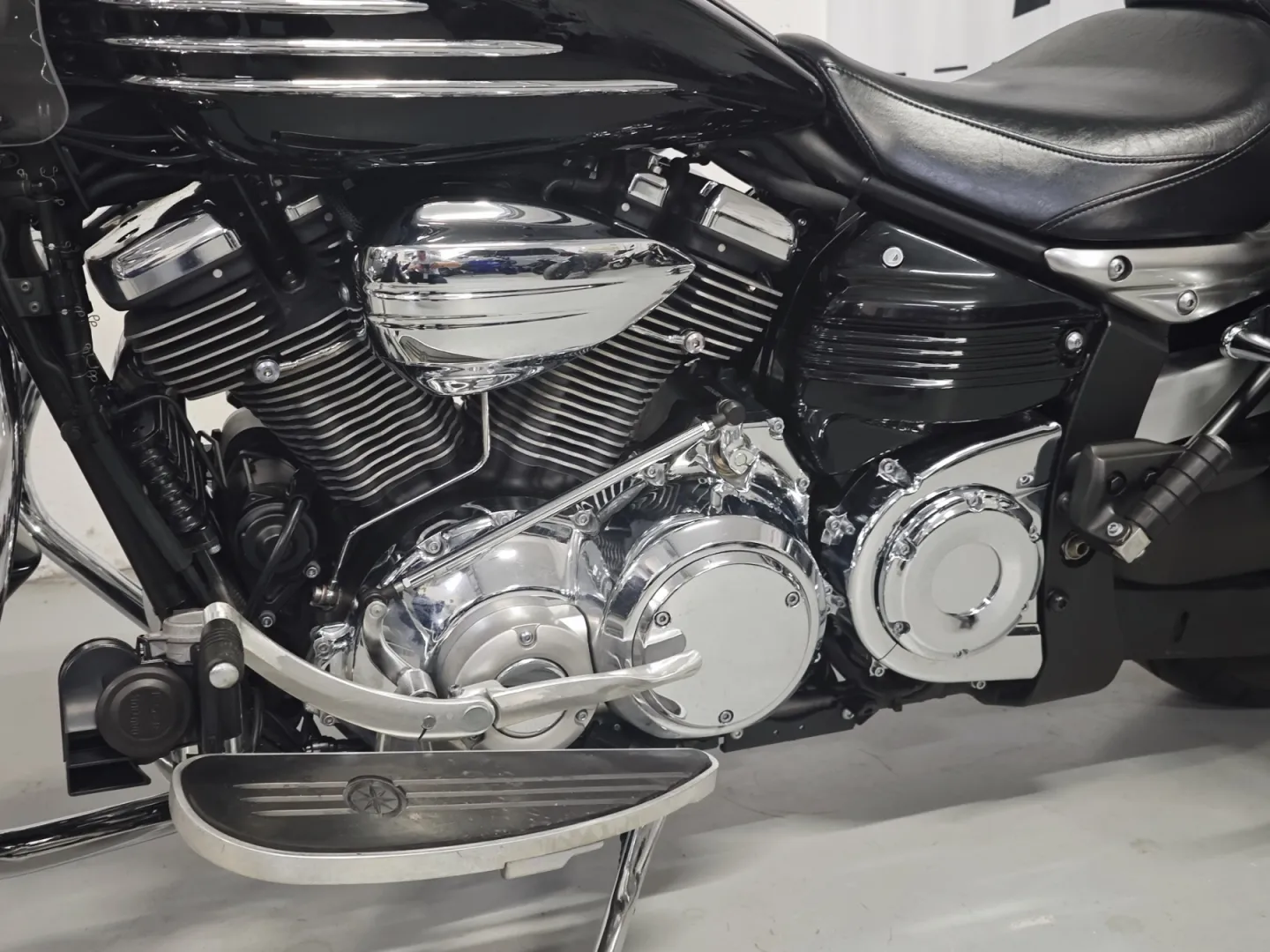 Yamaha XV1900 Midnight Star 2007 купити в Києві — доставка по