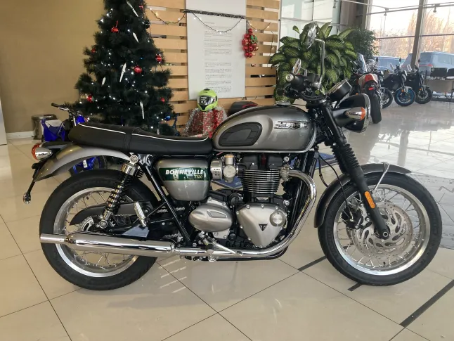 Triumph Bonneville 2022