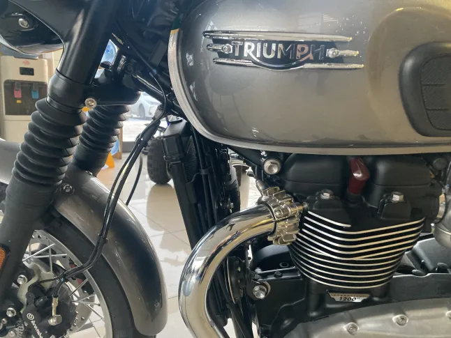 Triumph Bonneville 2022 — Photo 9