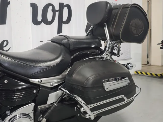 Yamaha XV1900 Midnight Star 2007 — Photo 4