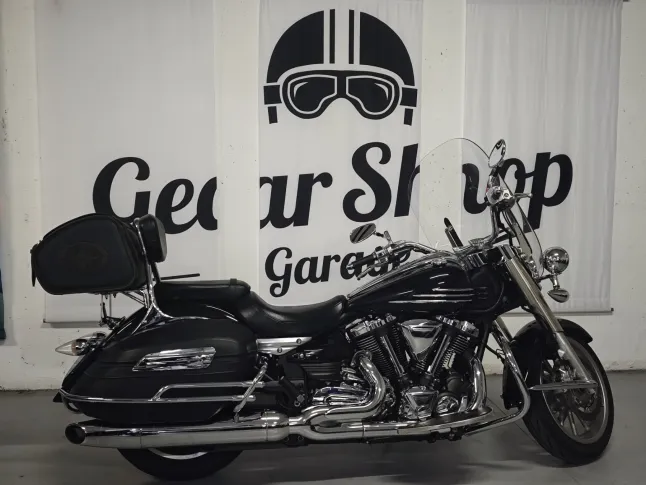 Yamaha XV1900 Midnight Star 2007 — Photo 1