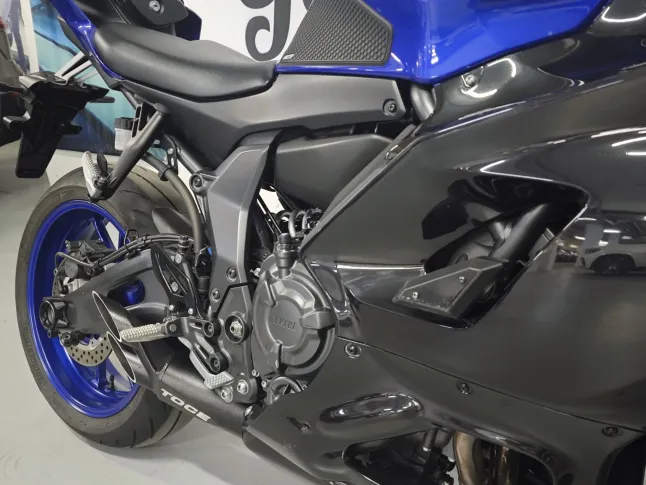 Yamaha YZF-R7 2023 — Photo 11